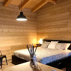 Mini Alloggi Il Vigneto Del Borgo Due Carrare